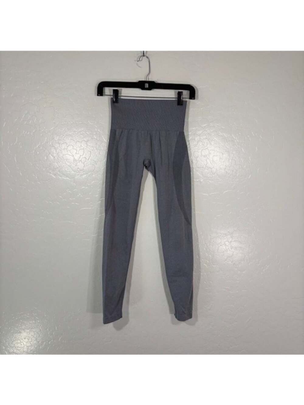 NVGTN Leggings Womens XS Compression Booty Contour Gym Workout Gray 24"